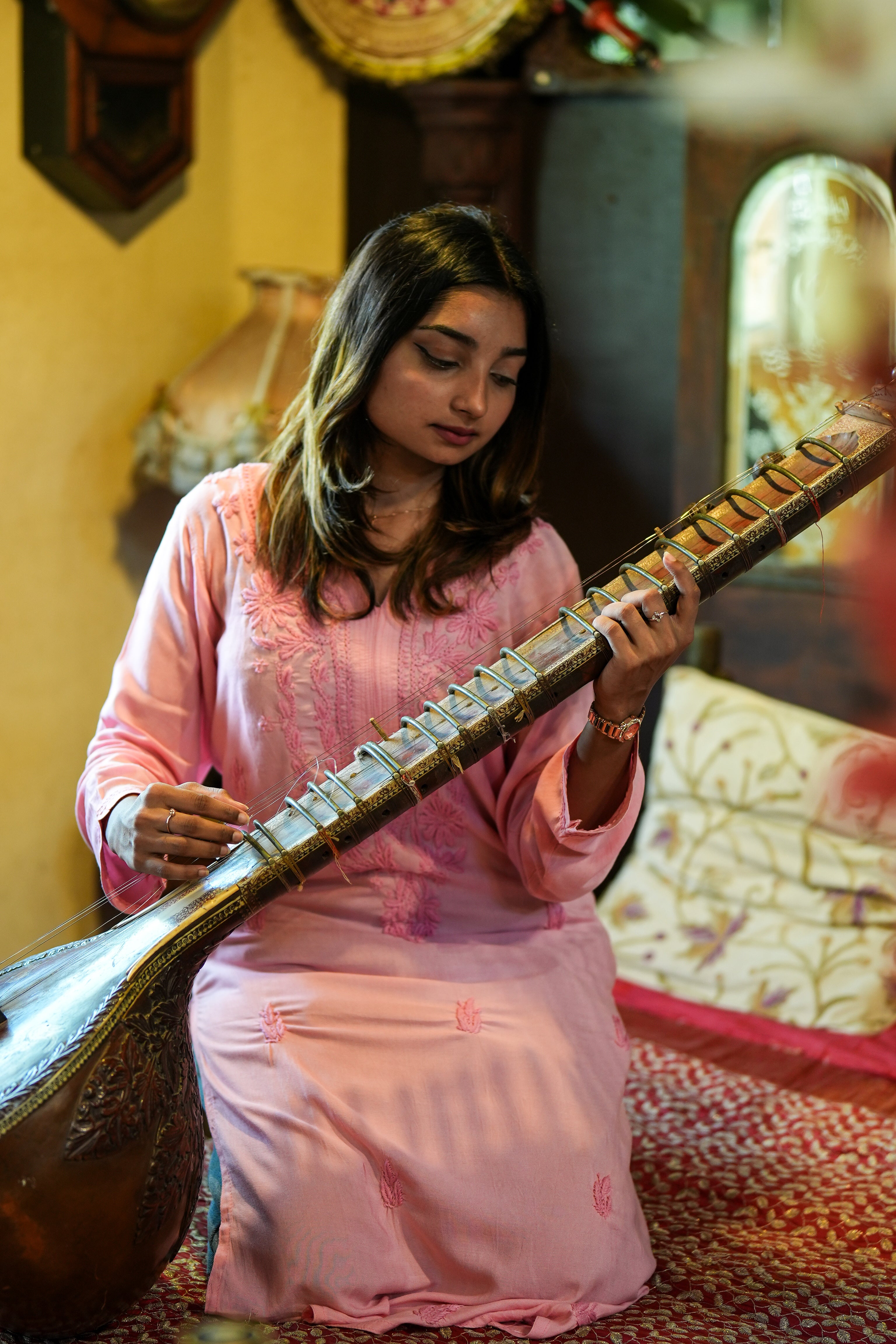 Inaaya Chikankari Kurta